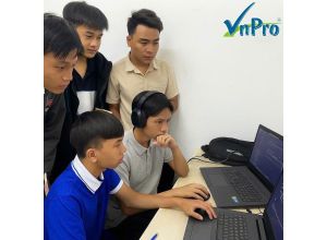 PHÒNG KỸ THUẬT VNPRO: DẤU ẤN ĐỘT PHÁ 2024-2025 VÀ TẦM NHÌN DẪN ĐẦU KỶ NGUYÊN AI