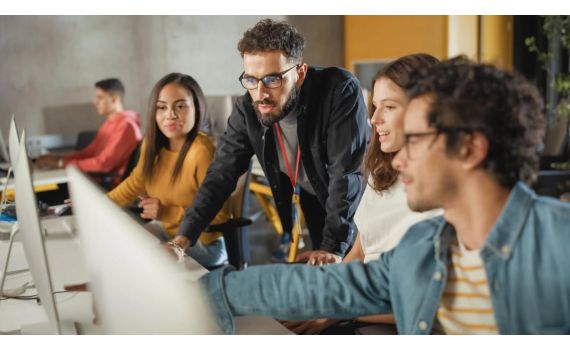 Việc Làm, Kỹ Năng & Chứng Chỉ Đáng Chú Ý tháng 7/2025